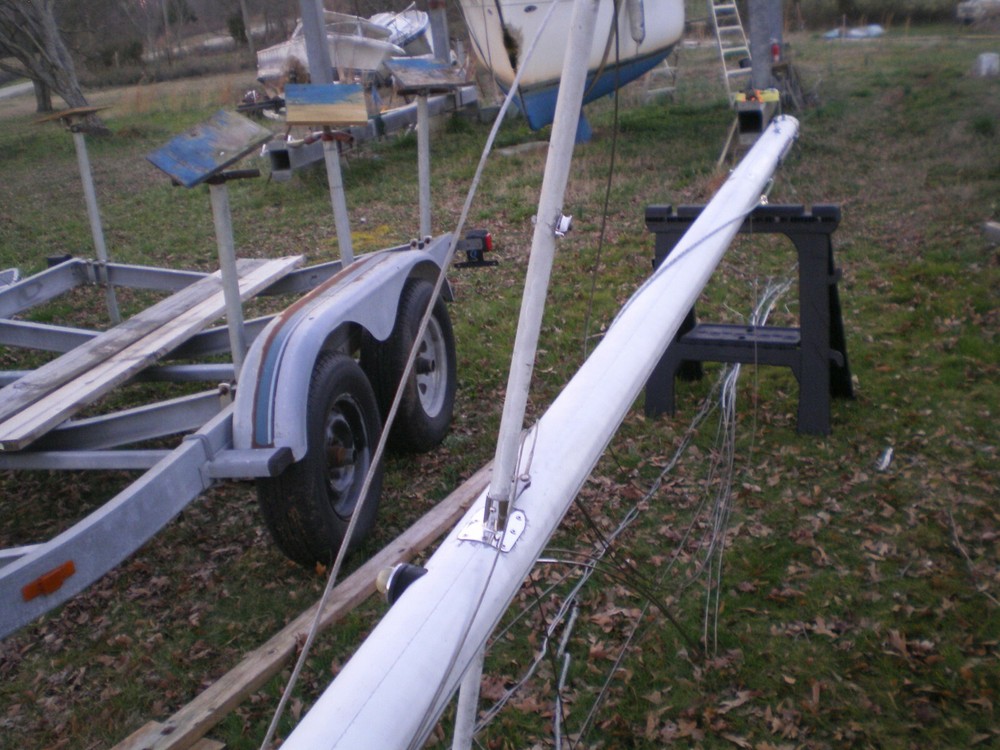 HUNTER 25 MAST