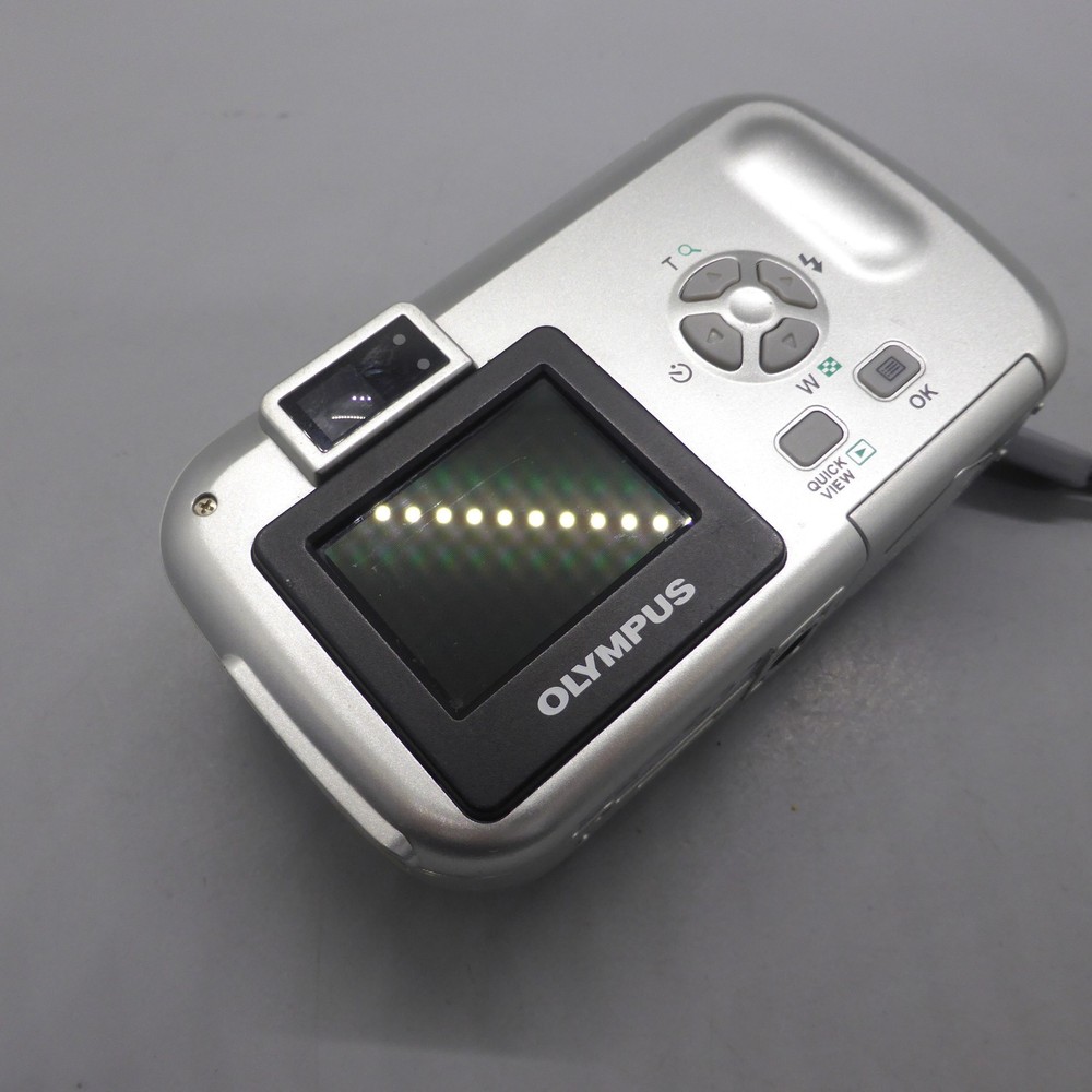 Olympus Camedia C-160 2.0MP Compact Digital Camera Silver Tested