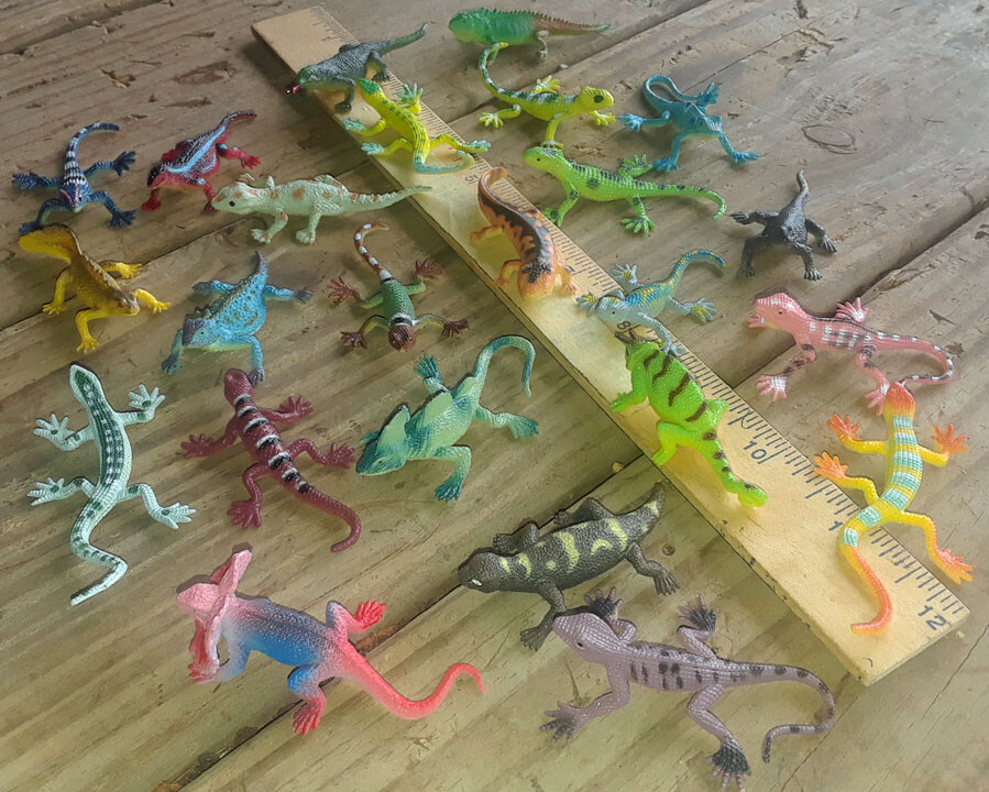 Miniature Lizards (24) - PVC
