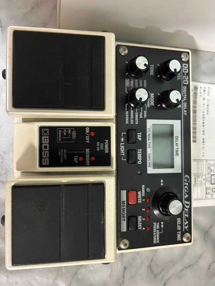 BOSS DD-20 Giga Delay Digital Delay Pedal