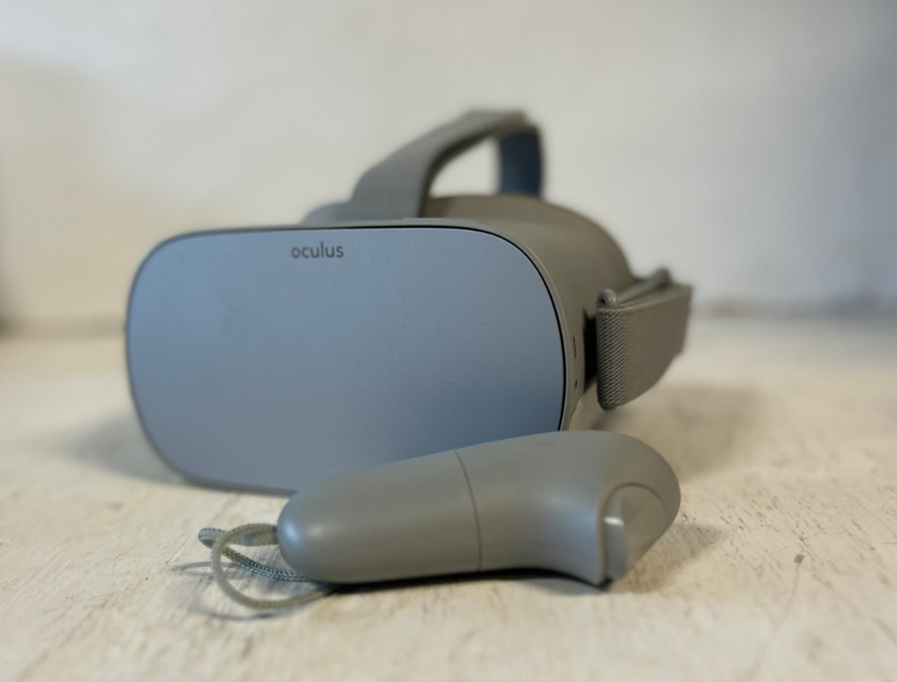 Oculus Go VR Headset Gray w/ Controller Standalone Virtual Reality Headset Untes