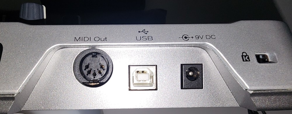 M-Audio Trigger Finger USB Midi Controller Surface Drum Pad with USB Cable