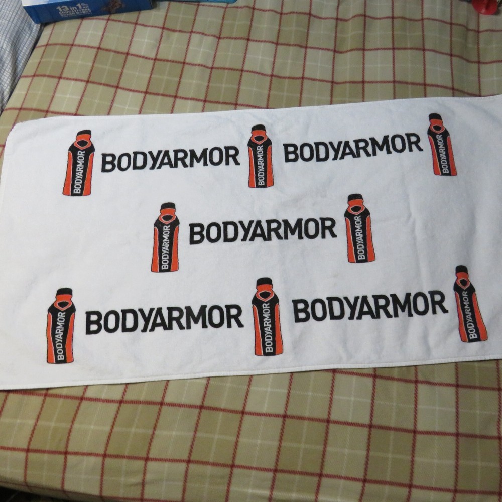 Body Armor Towel Red/Black