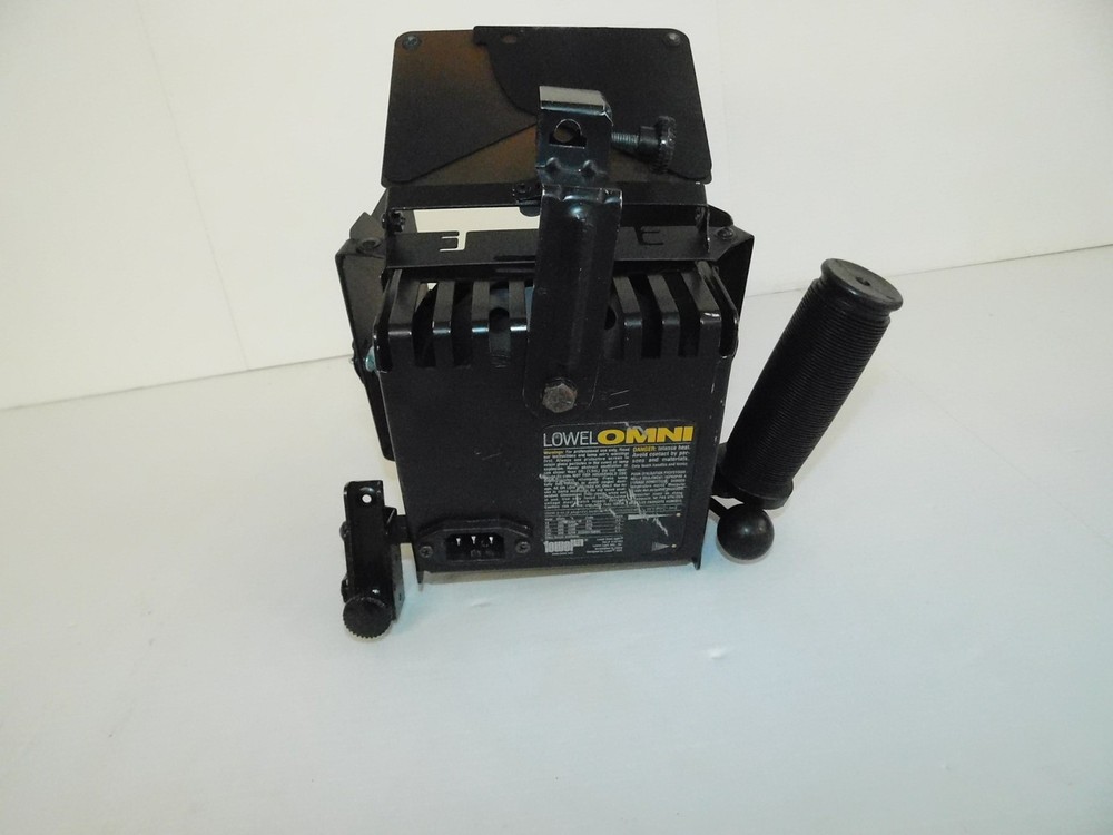 LOWEL OMNI LIGHT 300W (MIQ15)
