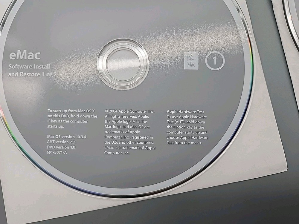 Apple eMac User Guide Software 2004 Install and Restore OS X 10.3.4