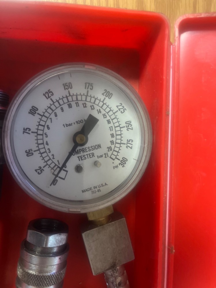 GASOLINE ENGINE COMPRESSION TESTER