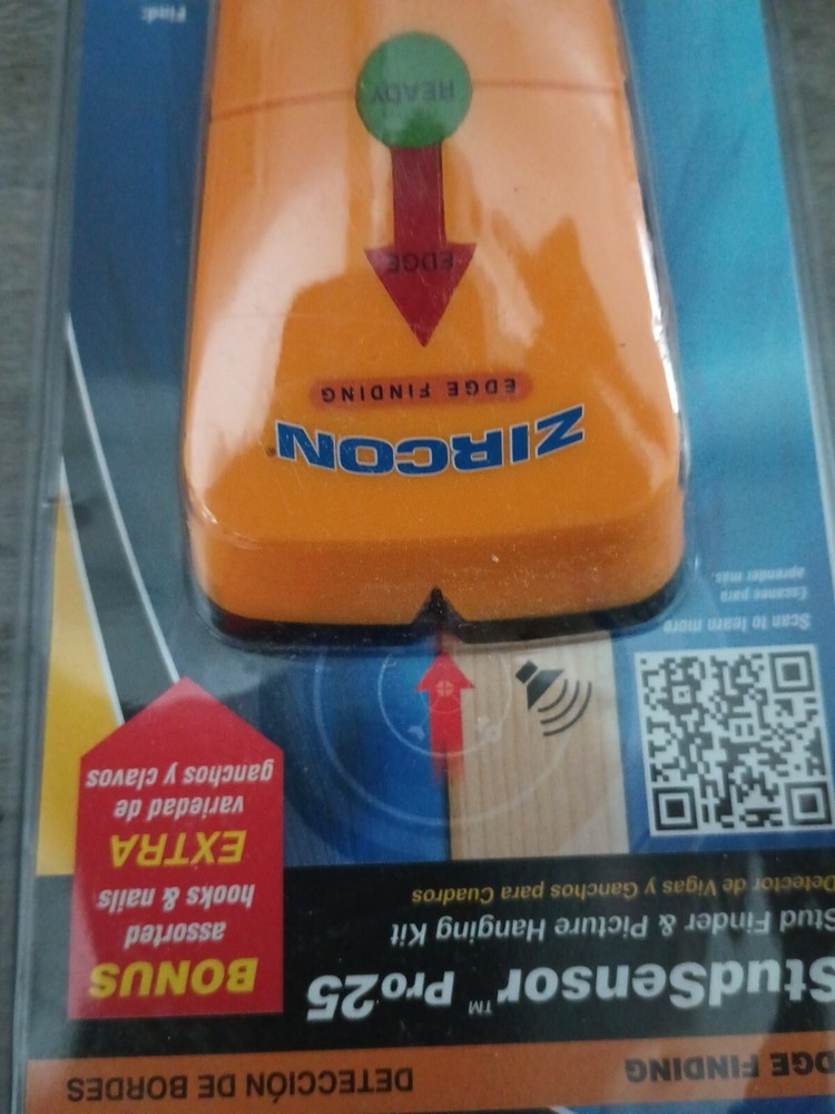 Zircon StudSensor Pro25 Stud Finder & Picture Hanging Kit w/ Assorted Hooks NEW