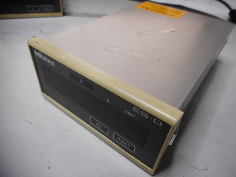MITUTOYO LINEAR DISPLAY READOUT -- ES-D -- ES-11DL -- 542-055