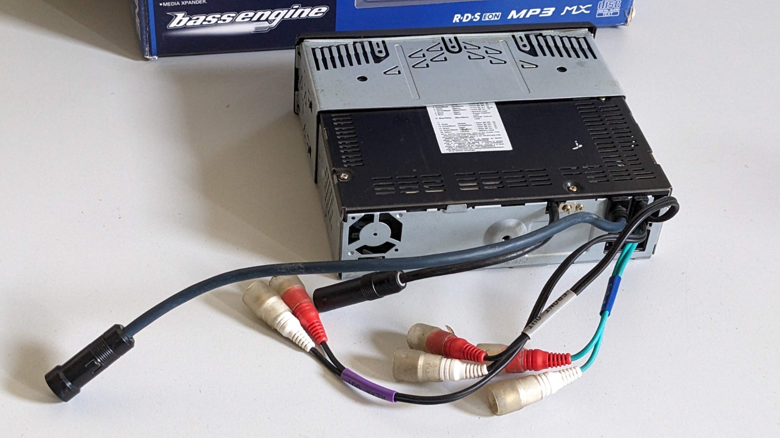 ALPINE CDA-7893R Car CD MP3 Receiver MediaXpander 4 X 60 WATT + BLUETOOTH