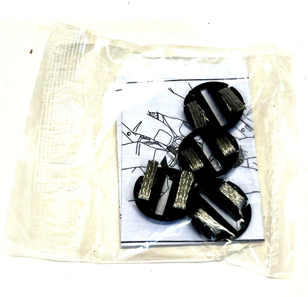 Scalextric 1/32 4 x Braid Plates Black New