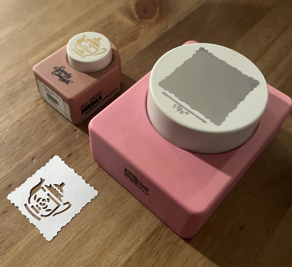 McGill Craftivity Stacking Square 1 9/16" Deckle Paper Punch Tool