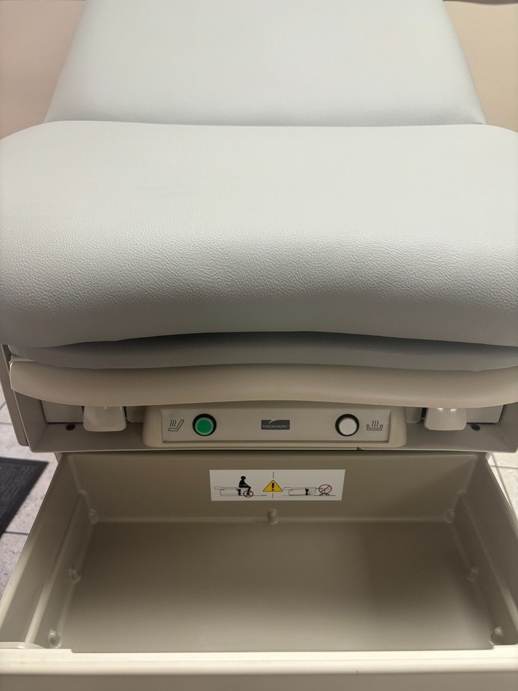 Midmark / Ritter 623 Power Exam Table