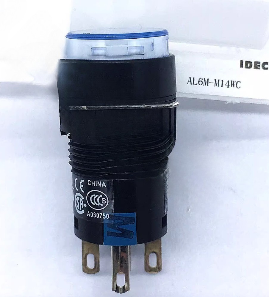 1pcs IDEC Push button Switch AL6M-M14WC