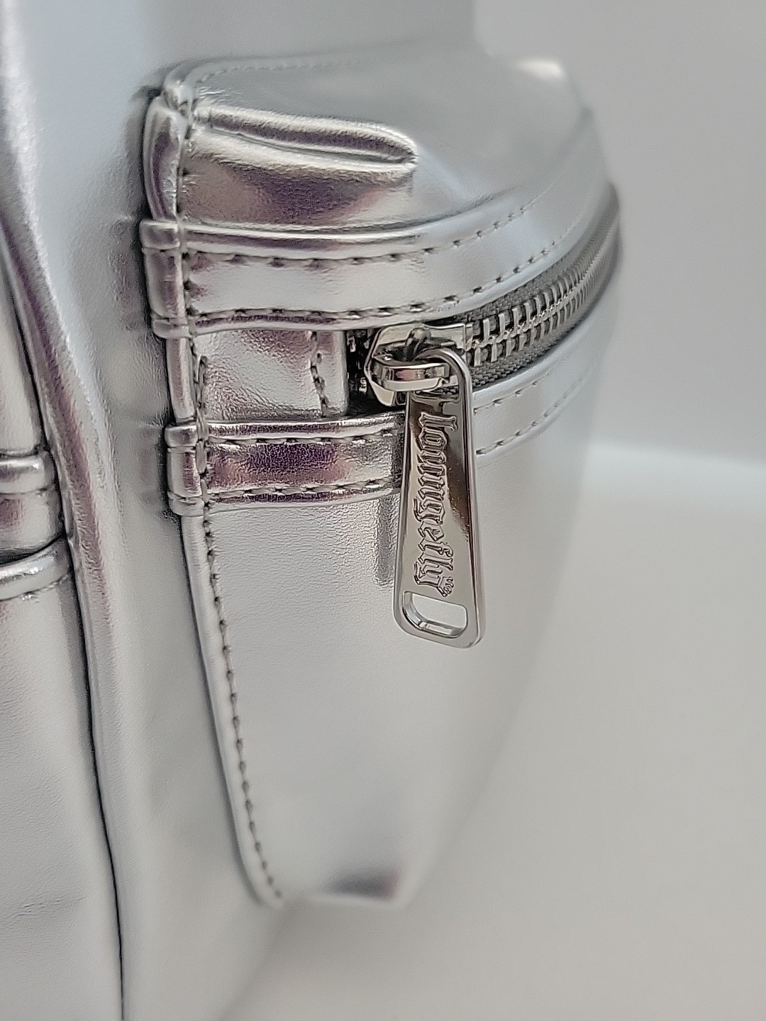 Disney Parks 100 Years Loungefly Minnie Mouse Mini Backpack Platinum Silver Drip