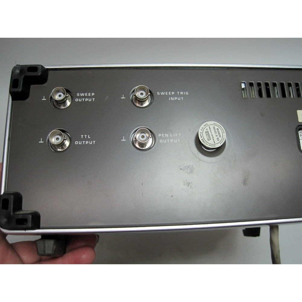 Fluke/Philips PM5132 PM 5132 Function Generator 0.1HZ-2MHZ
