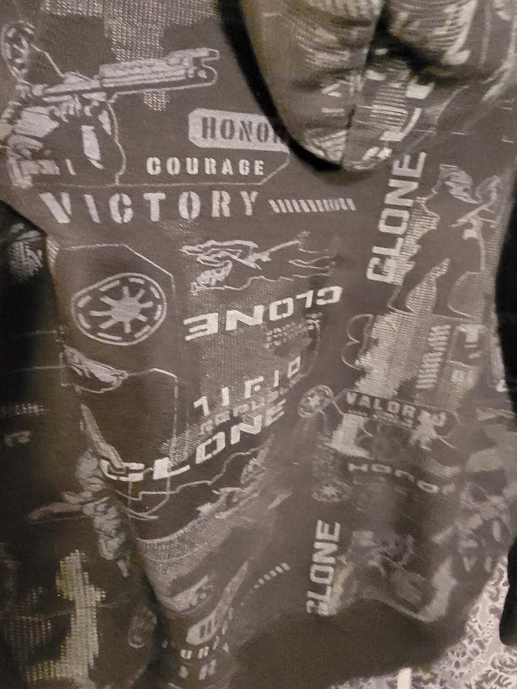 Star Wars Clone Wars boy's black full zip jacket size S