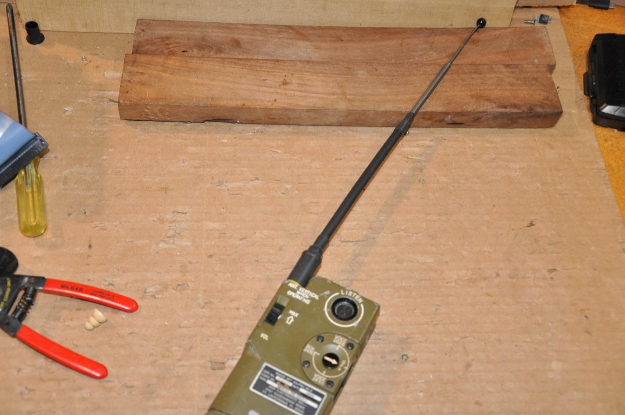 AN/PRC-90-2 Military Survival Radio