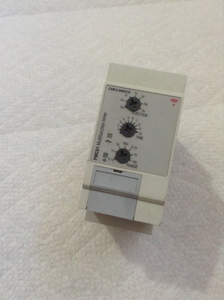 Carlo Gavazzi PCM01C230 Multifunction Timer