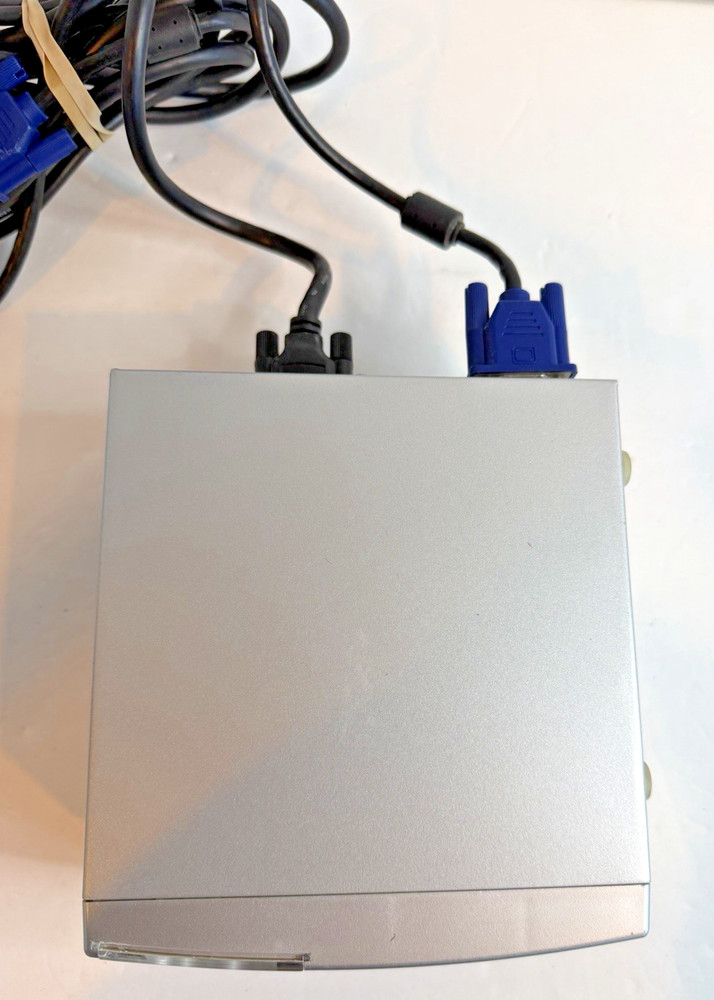 Dr Bott - MoniSwitch USB 4 Port MS/USB-4 with 2 VGA cables