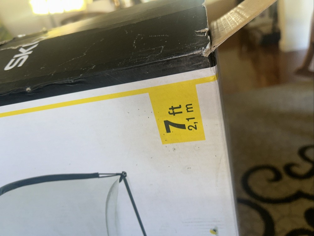 SKLZ Home Driving Range Kit Easy Setup Golf Range Set NEW Open Box