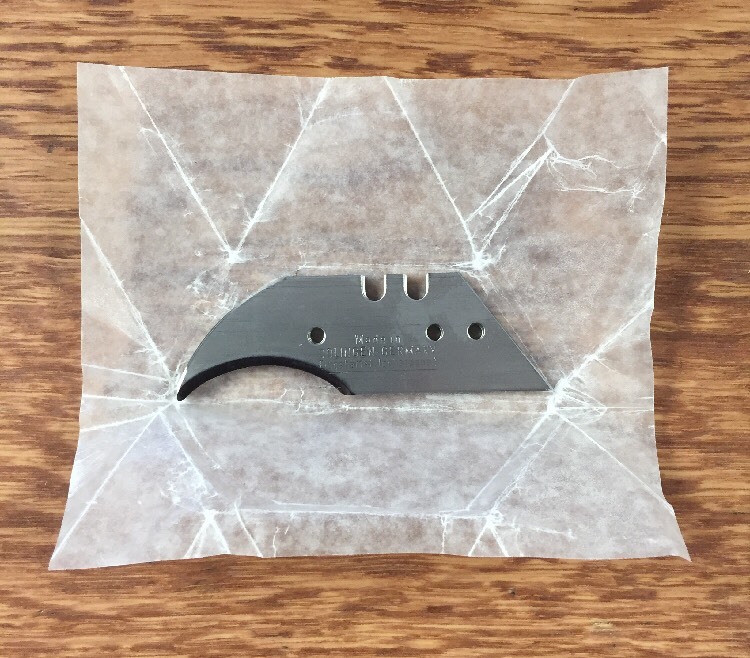 Better Tools 2 Notch Concave Vinyl Flooring Knife Hook Blades, 10 Per Pack