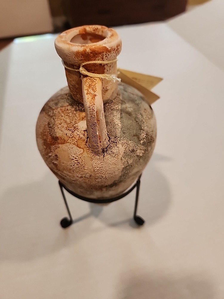 Luca Amphoras Carrying Cup From Turkey