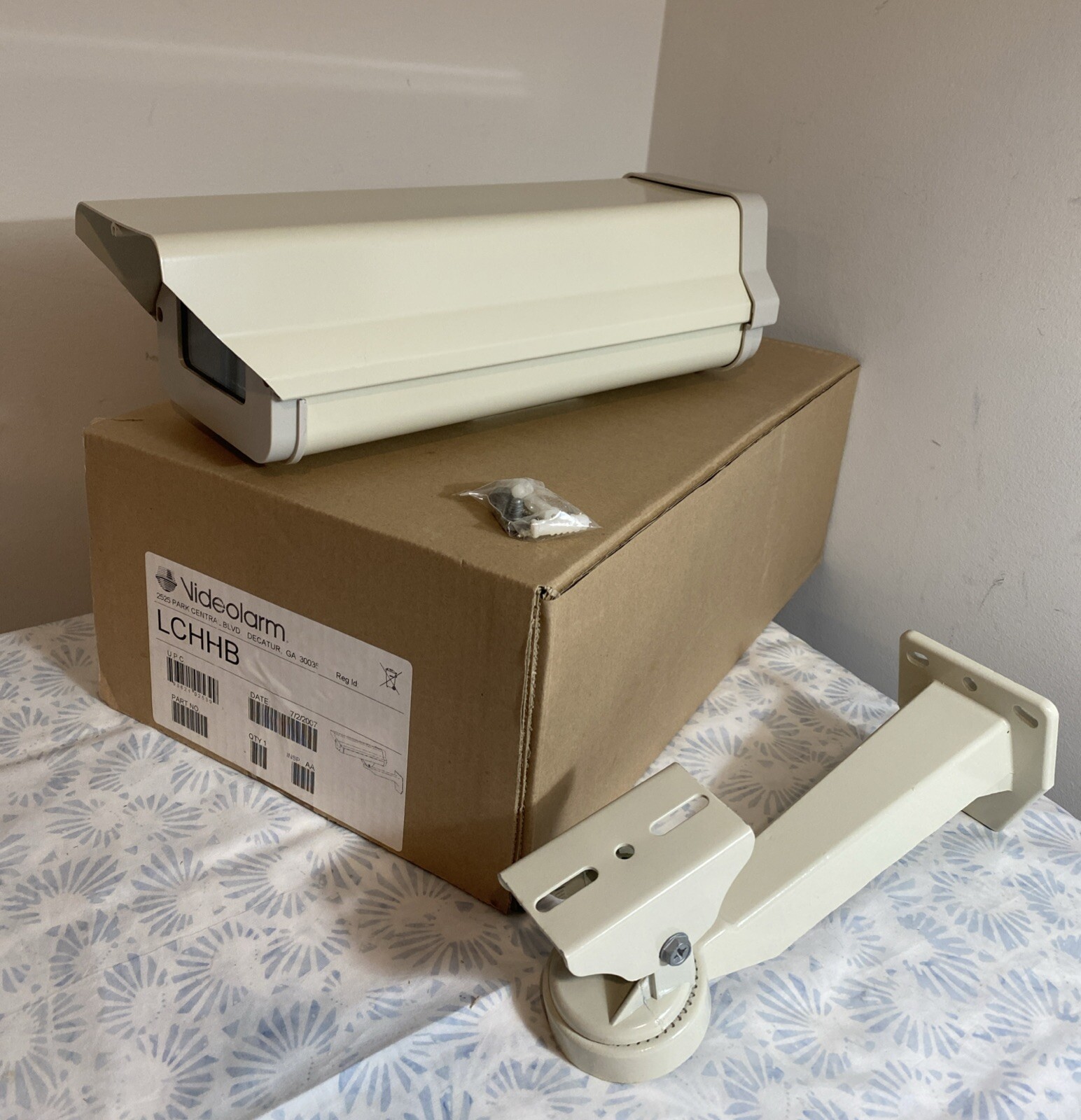 Videolarm LCHHB Outdoor Housing w/ Heater Blower and LCHHB Wall Mount Brand New