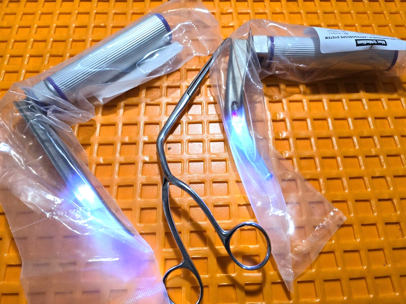 INTUBRITE Laryngoscope Miller+Mac Blade #3 With Medium Handle &- Magill Adult