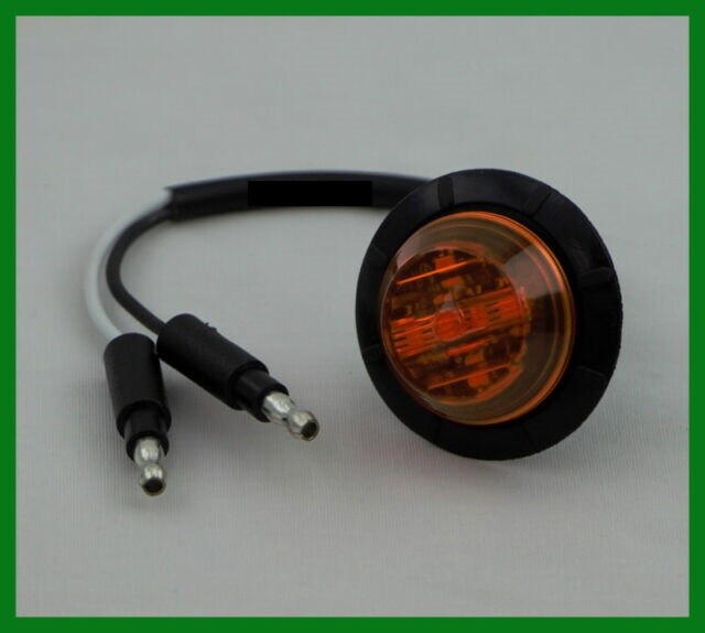 Maxxima 1 1/4" LED Marker Light