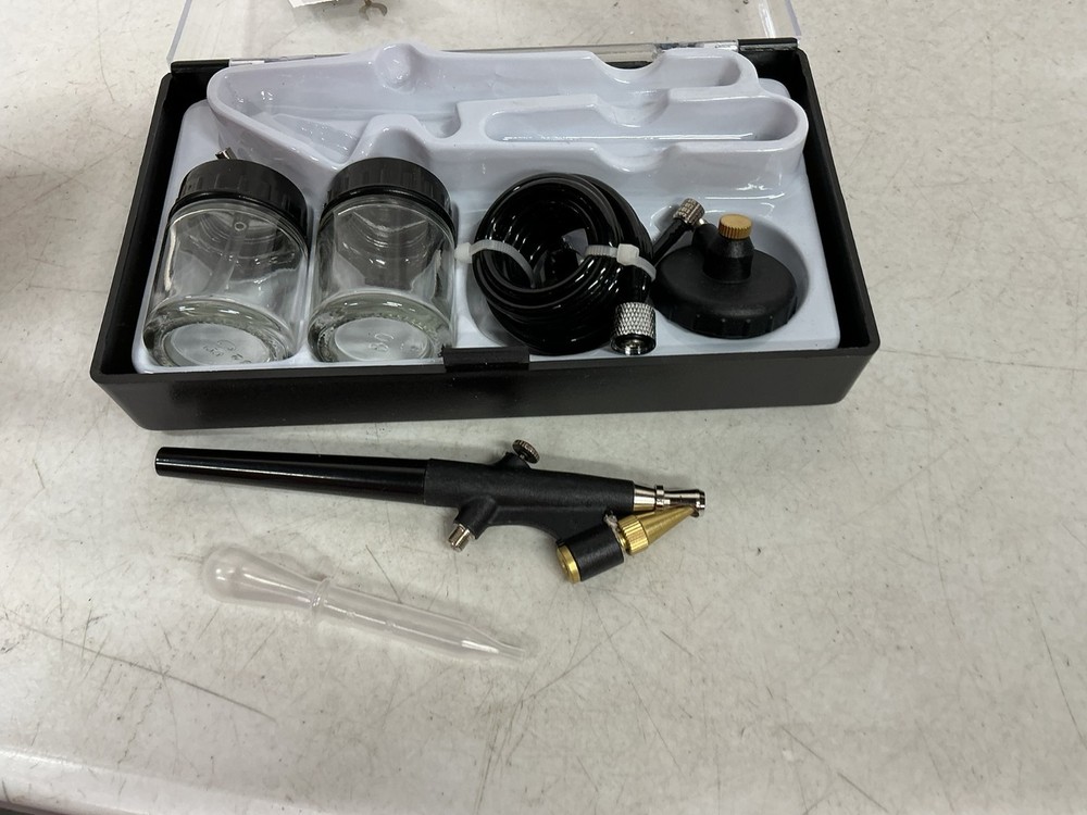 Master Airbrush Model MAS E91 Airbrush Set Master Single Action NIB