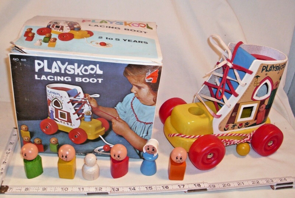 PLAYSKOOL LACING BOOT PULL TOY IN WOOD 1960s BOXED SHARP