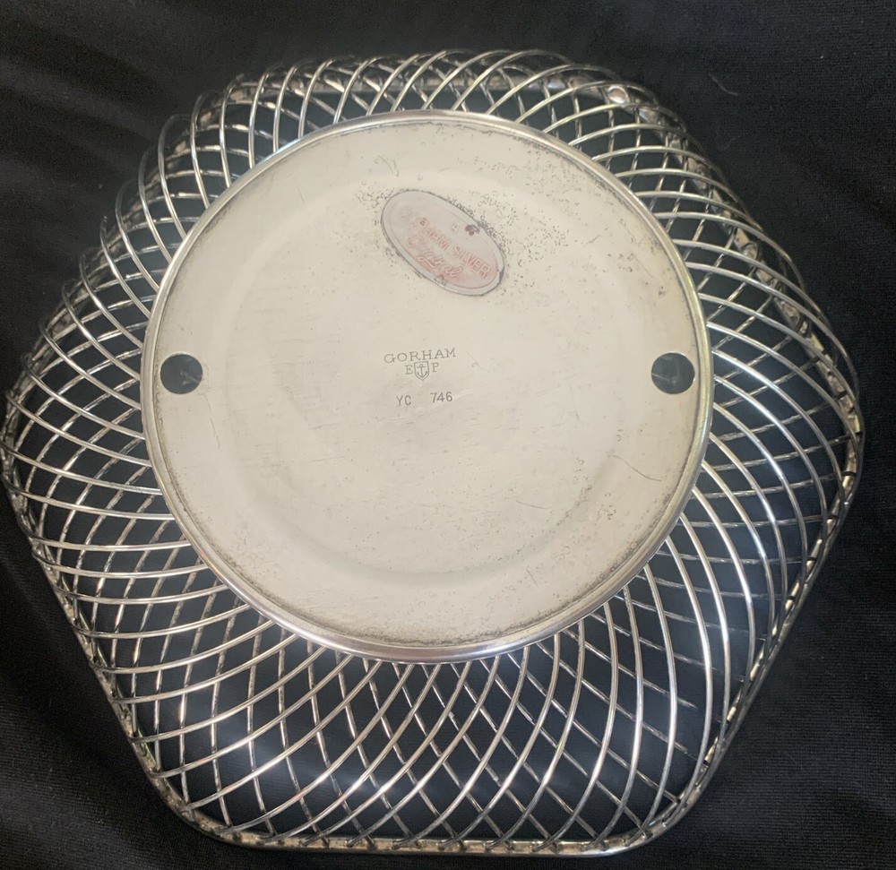 Vintage Gorham YC 746 Silverplated Hexagon Wire Fruit/Bread Basket