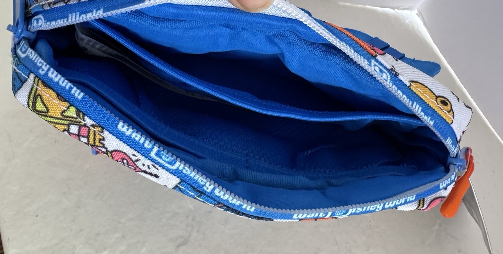 DISNEY WORLD PLAY IN THE PARK BELT BAG/HIP PACK NEW WITH TAGS