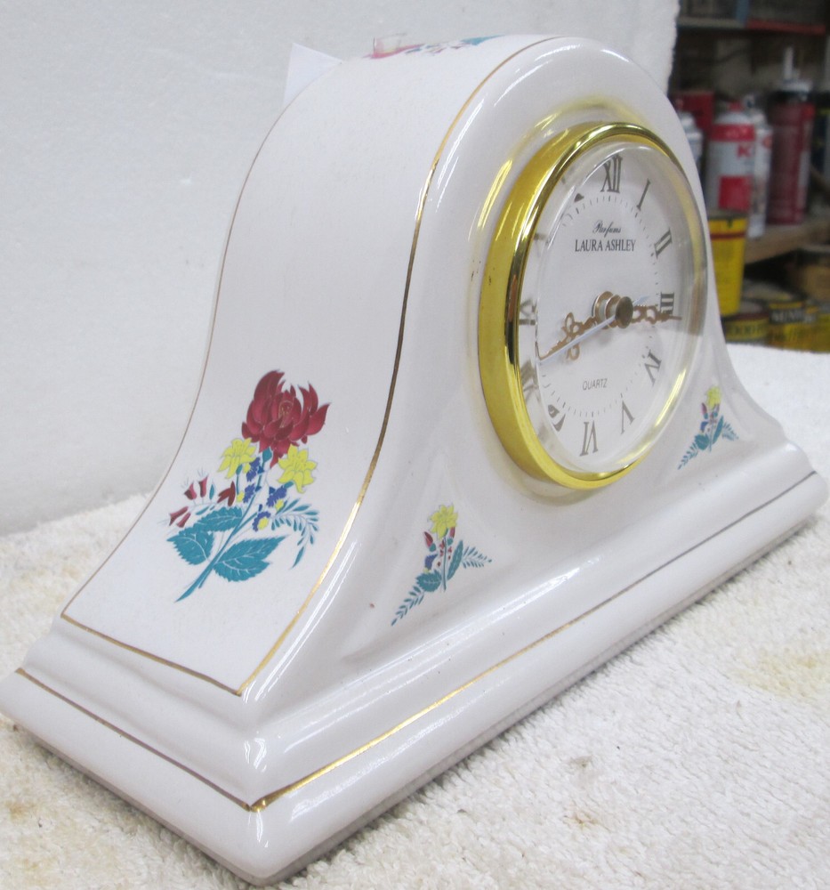 LAURA ASHLEY PARFUMS - Chic Ceramic MANTEL CLOCK, Quartz Movement