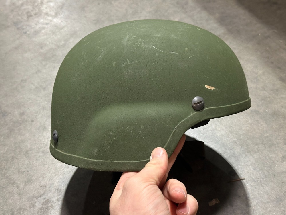 Medium - US Military Advanced Combat Helmet ACH / MICH Size M