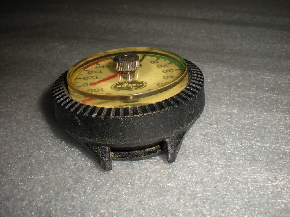 Vintage DACOR Scuba Diving Wrist Depth Gauge MISSING STRAPS ASIS UNTESTED