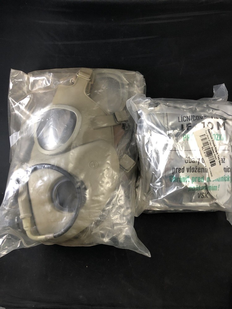 Gas Mask and Cheek Filter Vd2