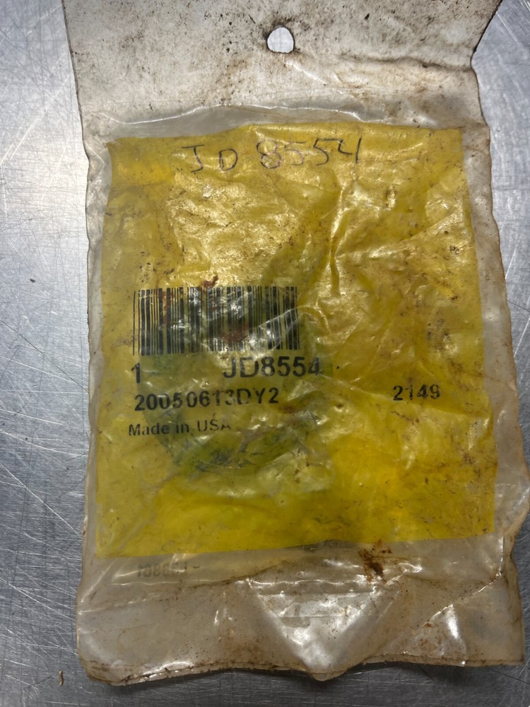 JD8554 OEM John Deere Locking COLLAR with Set Screw