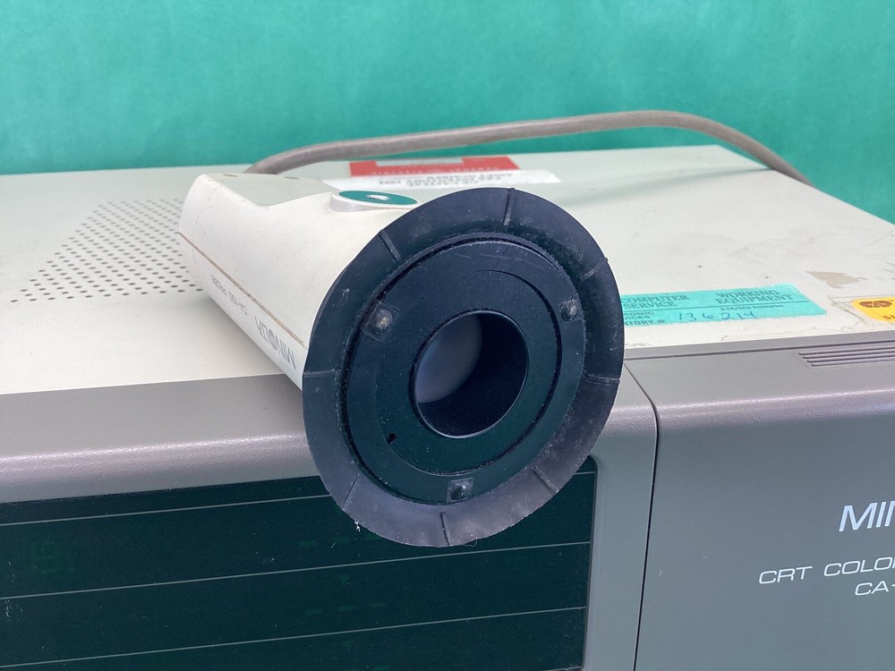 Minolta CA-100 CA100 CRT Color Analyzer with probe - POWERS ON - UNTESTED