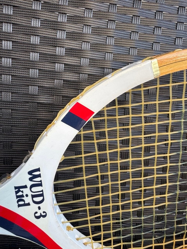 "WUD-3 KID" THREAD WITH ORIGINAL LINING AND HANDLE - WOODEN RACKET