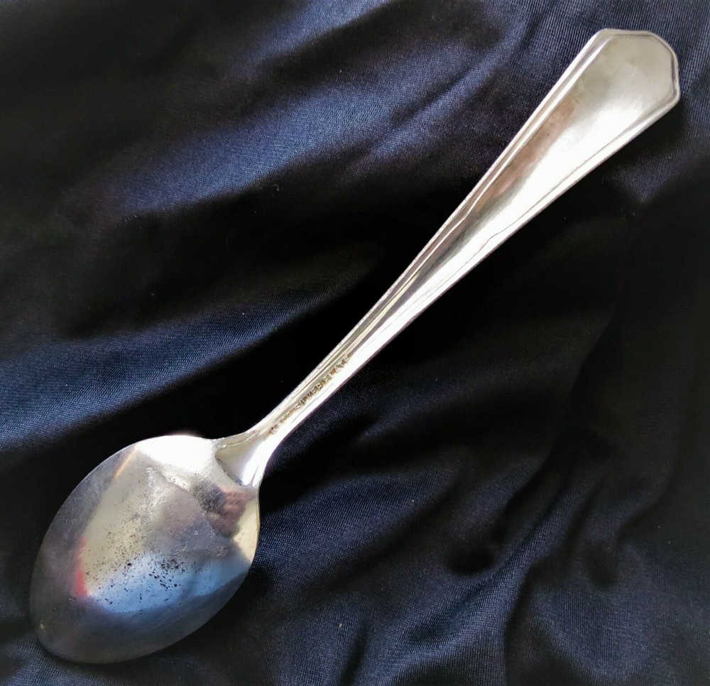 H. B. Co. Silverplate (Pattern Two) Teaspoon: 5 7/8 " Long: SHIPS FREE & INSURED
