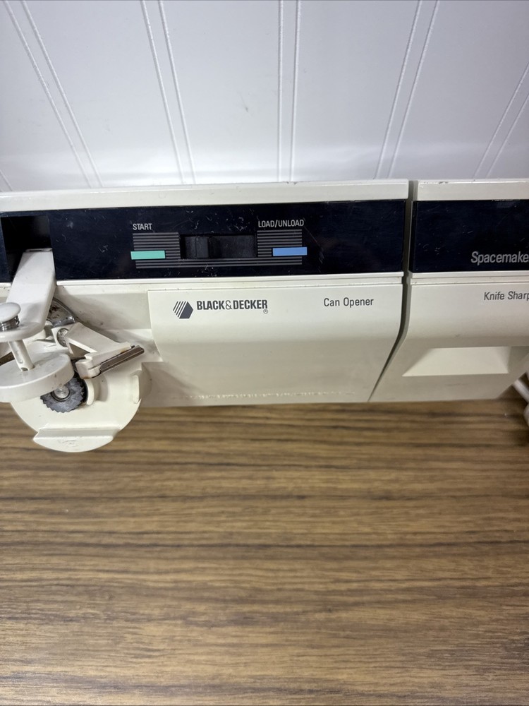 Black & Decker Spacemaker Can Opener/Knife Sharpener PEC90 TESTED:No Hardware