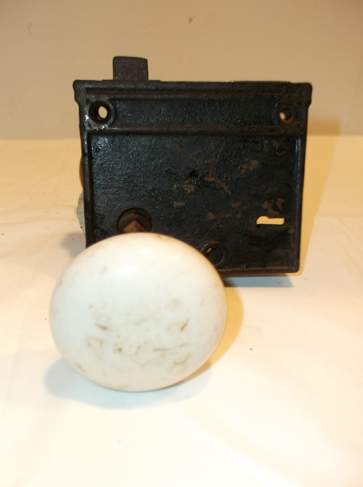 Antique BROWN & WHITE PORCELAIN Door Knobs & partial assembly n/skeleton key