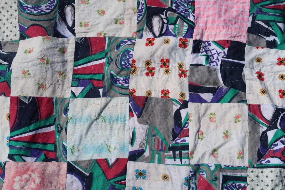 Vtg Patchwork Pattern King Quilt Measures 74x85" 2 Sided Unique Beautiful Rare