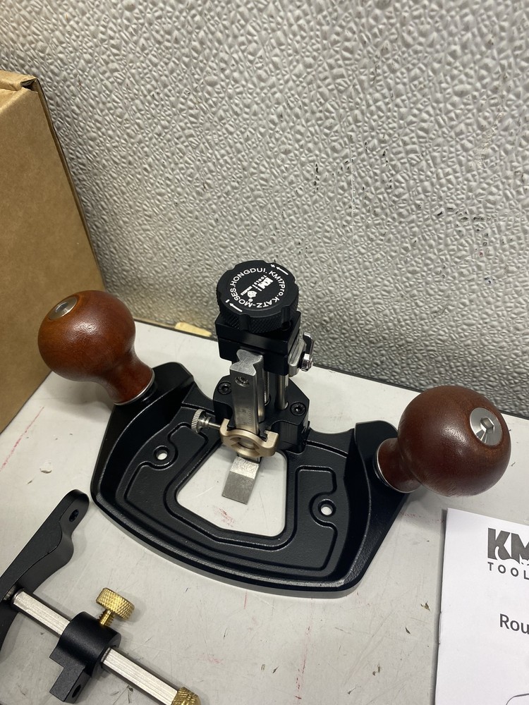 KM-17 Pro Router Plane