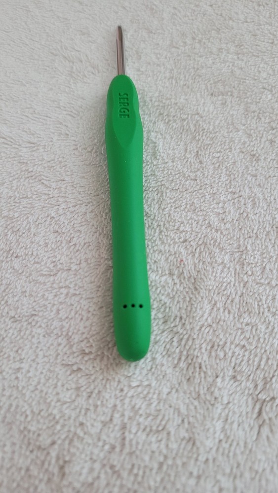 Preowned Serge Wooble Ergonomic Crochet Hook