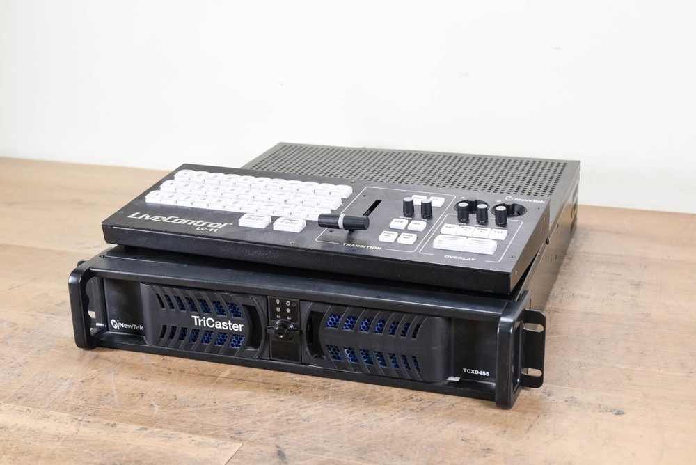 NewTek TriCaster TCXD455 Video Switcher w/ TCXD455 CS CG00S5Z