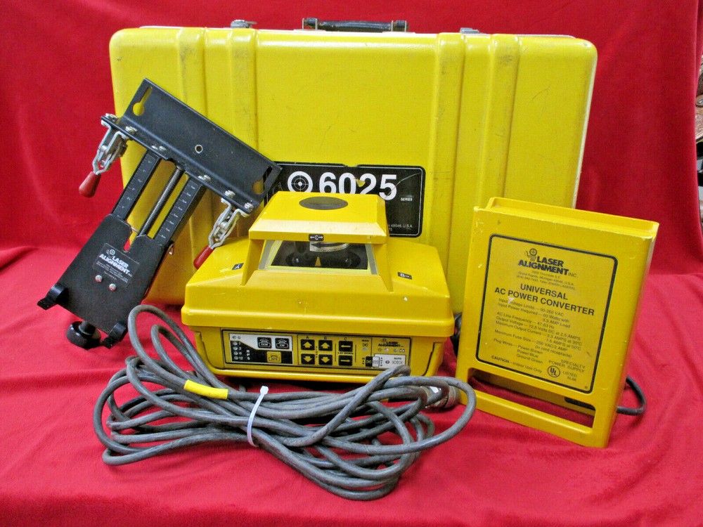 Laser Alignment AS-IS 6025 Series Laser Beacon Kit Powers On AS-IS HAS ISSUES !!