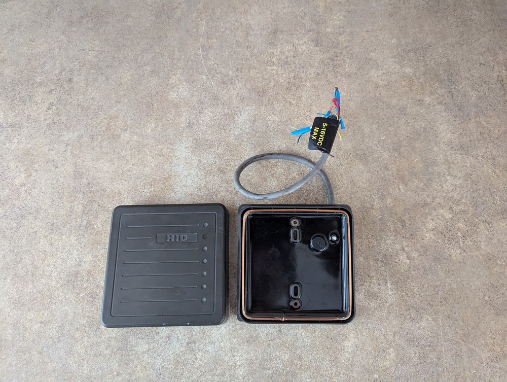 HID ProxPro II 5455BGN00 Mid-Range Proximity Card Reader