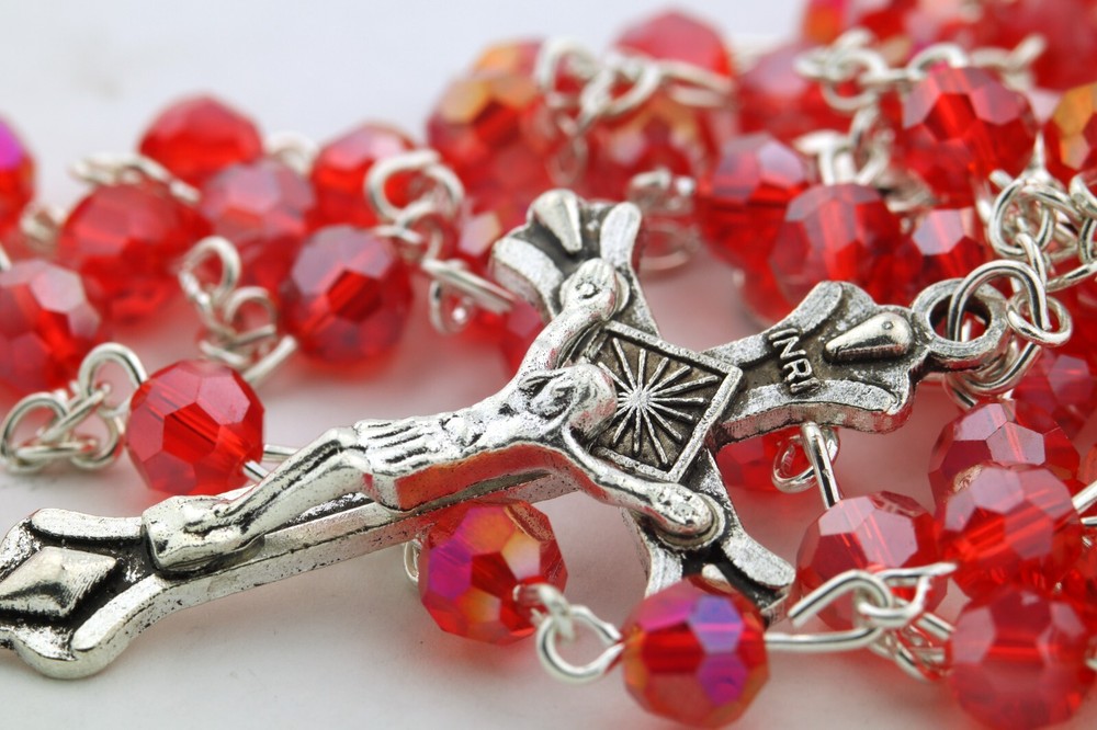 Silver Tone and Red Miraculous Medal Centerpiece Glass Prayer Bead Rosary 20 In
